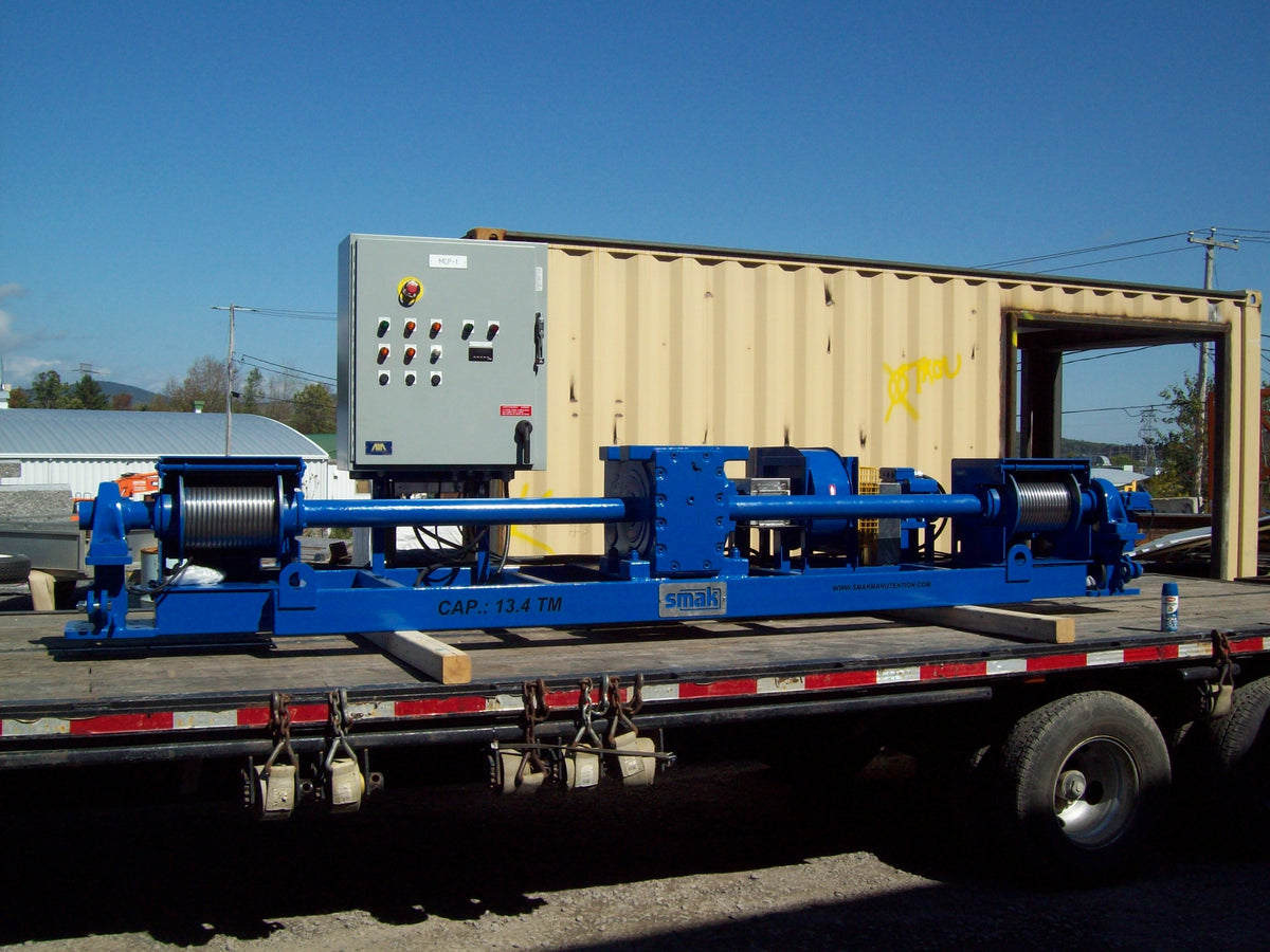 Capital Winch double-drum winch for a hydroelectric installation