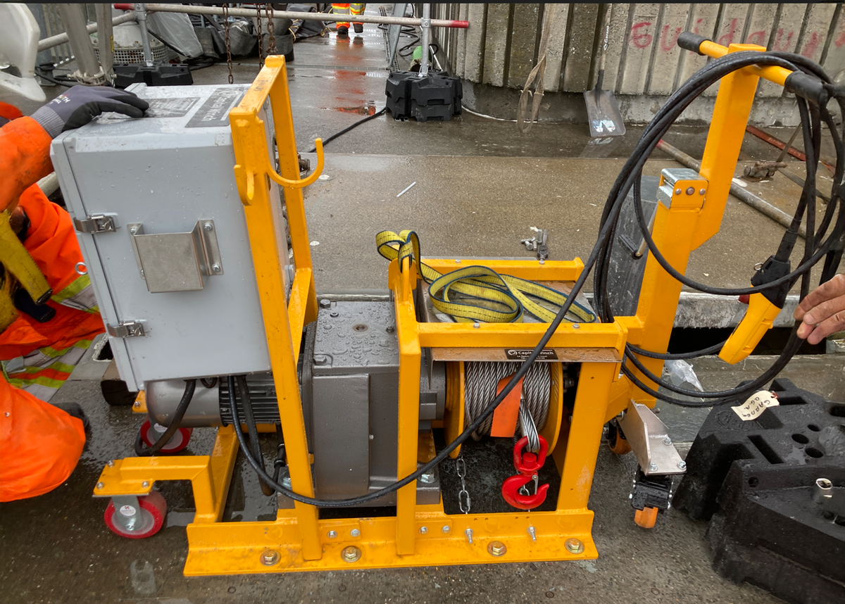 Capital Winch 5,000 lb mobile stoplog winch