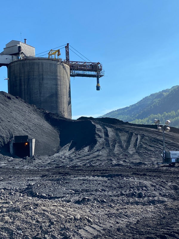 Installation de chute de convoyeur minier